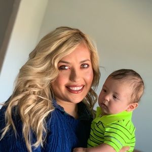 Meet your Posher, April